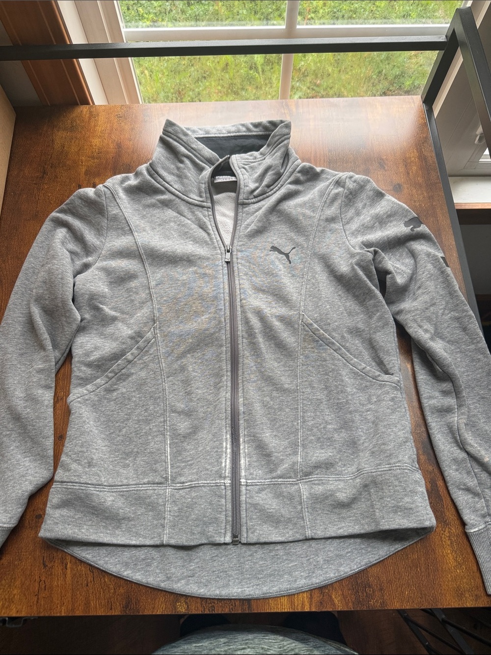PUMA Women’s Gray Full Zip Sweatshirt Jacket Size Small Athletic Logo